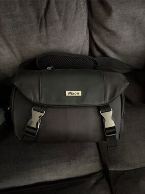 Nikon Black DSLR Camera Bag with Silver Buckles